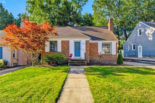 24015 Bruce Road, Bay Village, OH 44140