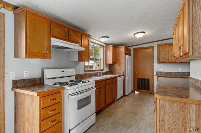 125 Windsor Circle, Schuyler, NY 13340