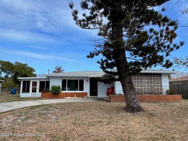 854 Angle Street NE, Palm Bay, FL 32905