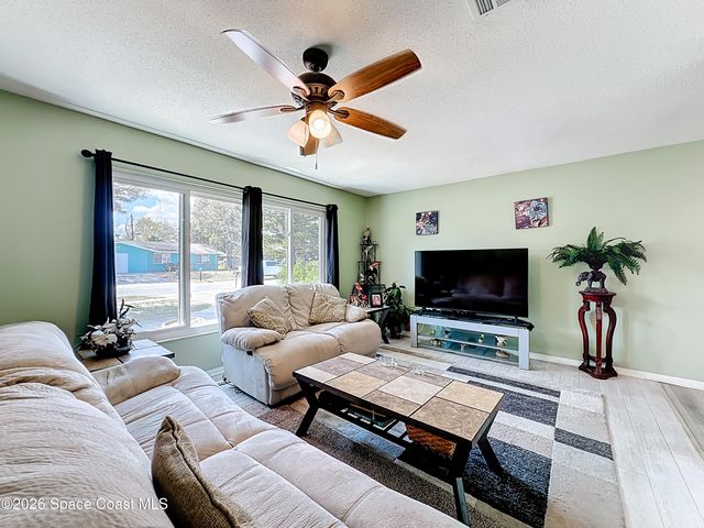 854 Angle Street NE, Palm Bay, FL 32905