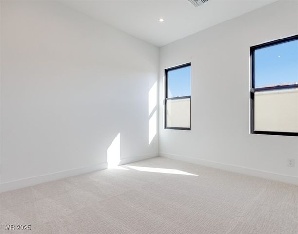 65 Bellissima Lago Court, Henderson, NV 89011