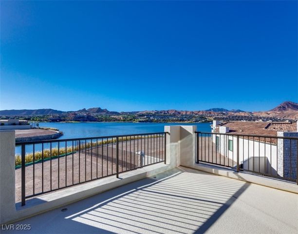65 Bellissima Lago Court, Henderson, NV 89011
