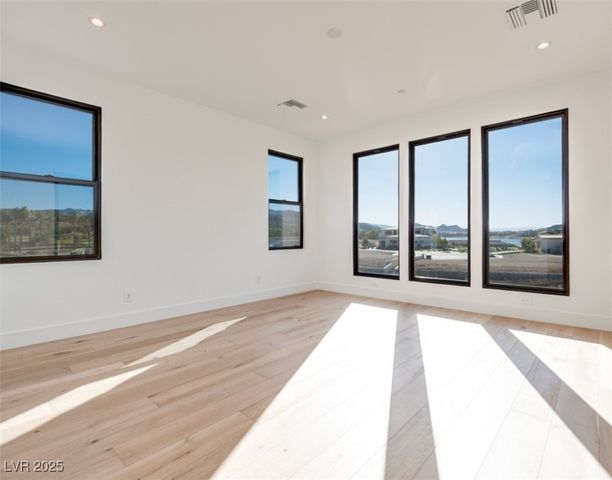 65 Bellissima Lago Court, Henderson, NV 89011