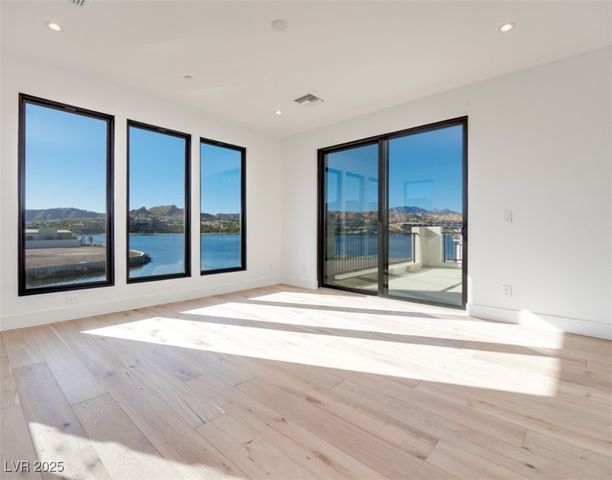 65 Bellissima Lago Court, Henderson, NV 89011