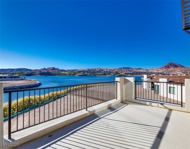 65 Bellissima Lago Court, Henderson, NV 89011