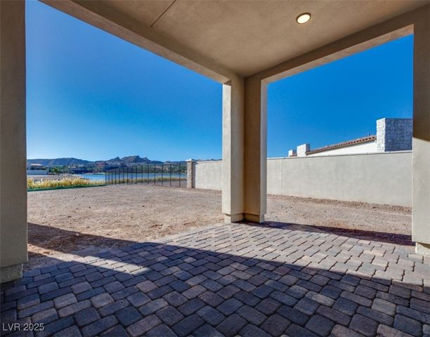 65 Bellissima Lago Court, Henderson, NV 89011