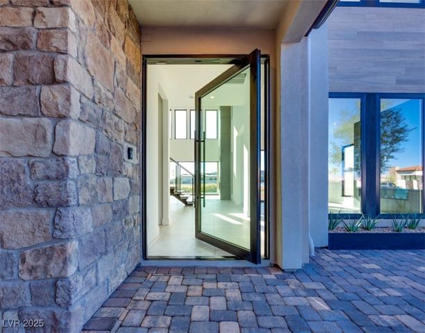 65 Bellissima Lago Court, Henderson, NV 89011