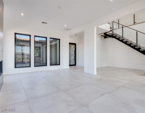 65 Bellissima Lago Court, Henderson, NV 89011