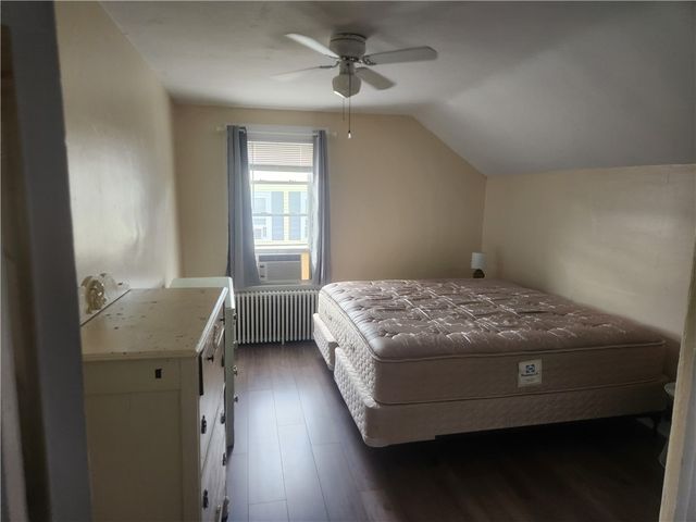 14 Lucas Avenue, Newport, RI 02840