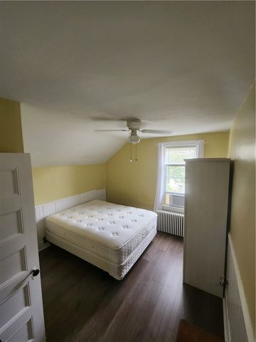 14 Lucas Avenue, Newport, RI 02840