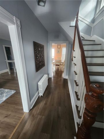 14 Lucas Avenue, Newport, RI 02840