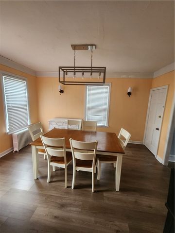 14 Lucas Avenue, Newport, RI 02840