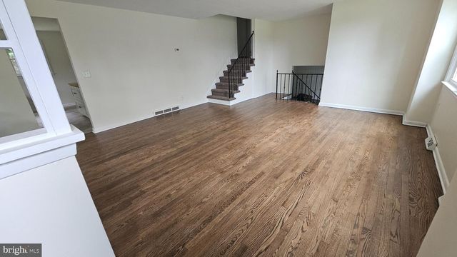 51 WALLACE RD, Princeton Junction, NJ 08550