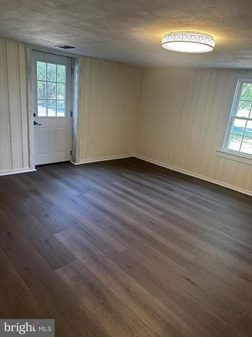 51 WALLACE RD, Princeton Junction, NJ 08550