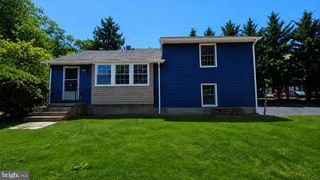 51 WALLACE RD, Princeton Junction, NJ 08550