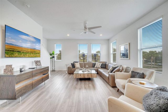 8518 SPERRY STREET, Orlando, FL 32827