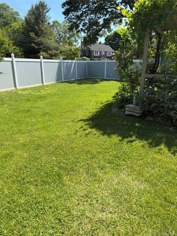 12 Cayuga Avenue, East Northport, NY 11731
