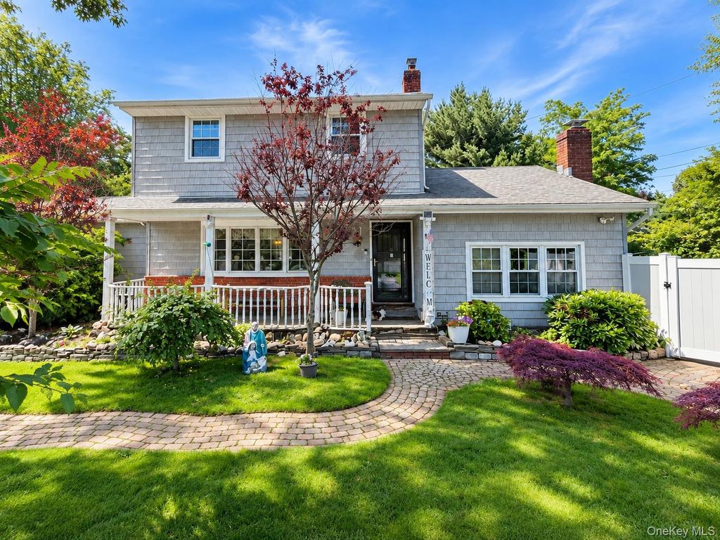 12 Cayuga Avenue, East Northport, NY 11731 — exterior