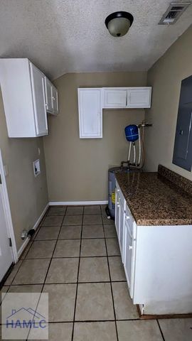 927 Greenbriar Trail, Hinesville, GA 31313