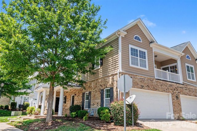 15323 Barossa Valley Street, Charlotte, NC 28277