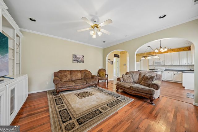 5024 Huntcrest Drive SW, Mableton, GA 30126