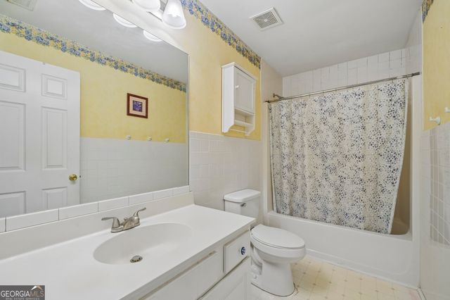 5024 Huntcrest Drive SW, Mableton, GA 30126