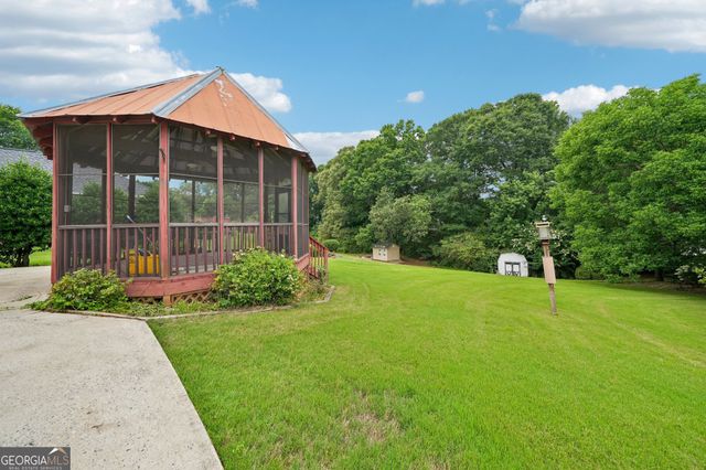 5024 Huntcrest Drive SW, Mableton, GA 30126