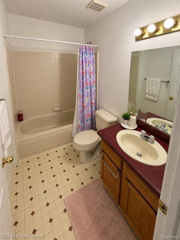 25895 Junction, Novi, MI 48375