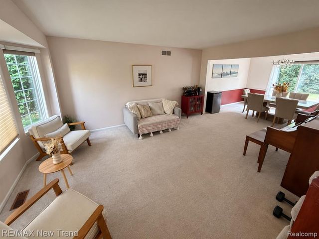 25895 Junction, Novi, MI 48375