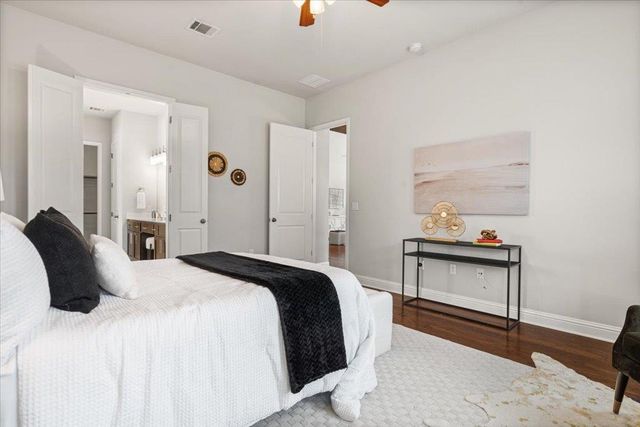 5205 Allamanda DR, Austin, TX 78739