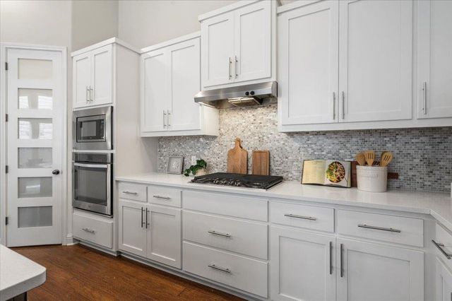5205 Allamanda DR, Austin, TX 78739