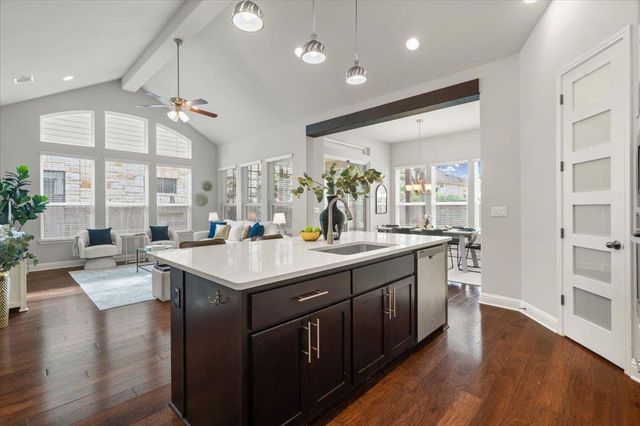 5205 Allamanda DR, Austin, TX 78739
