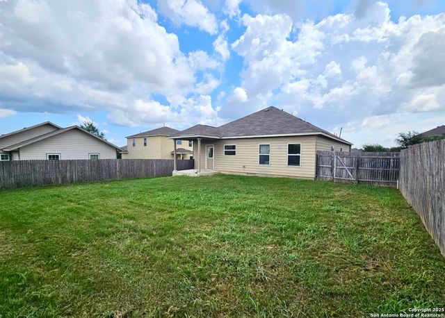 729 Community, New Braunfels, TX 78132