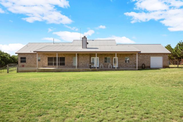 2110 County Road 285, Liberty Hill, TX 78642