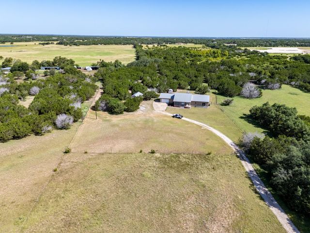 2110 County Road 285, Liberty Hill, TX 78642