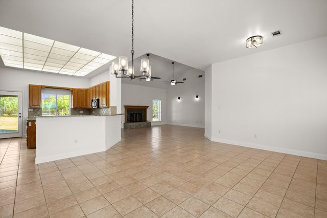 2110 County Road 285, Liberty Hill, TX 78642