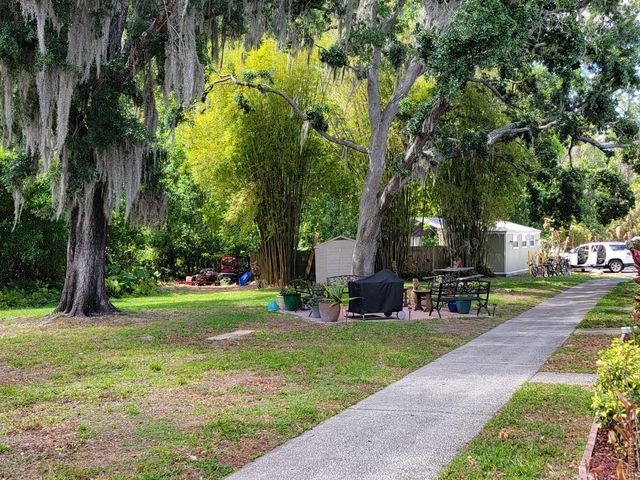 1761 CUPECOY CIRCLE N-7, Lutz, FL 33558