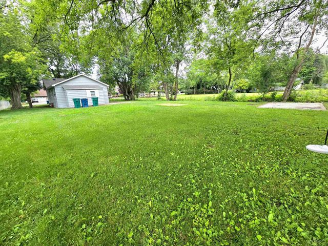 1253 W Nebobish Road, Essexville, MI 48732