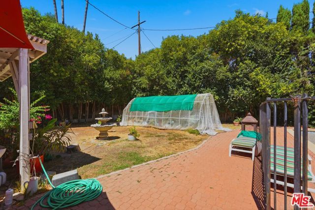 15719 Vose Street, Los Angeles, CA 91406