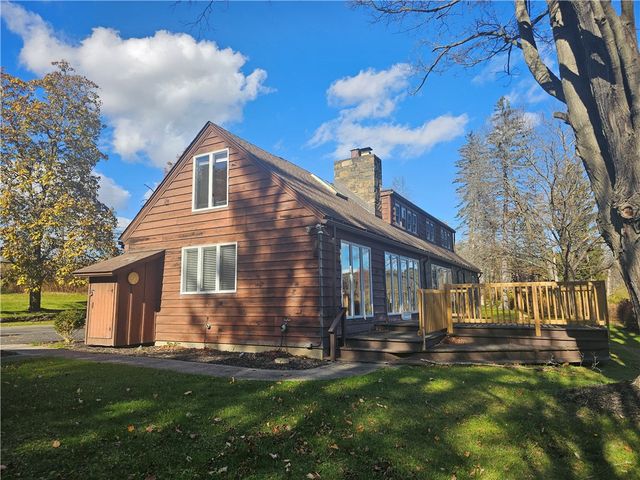 147 West Hill Rd A, Big Flats, NY 14903
