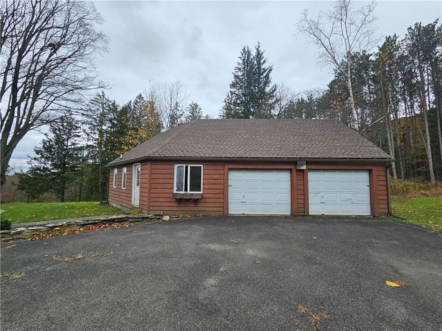 147 West Hill Rd A, Big Flats, NY 14903