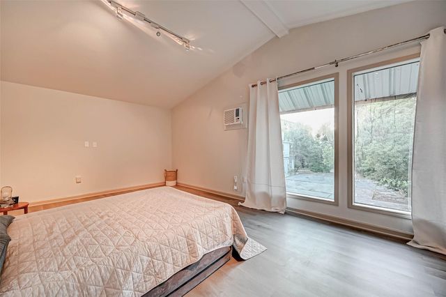 1612 W Alabama Street B, Houston, TX 77006