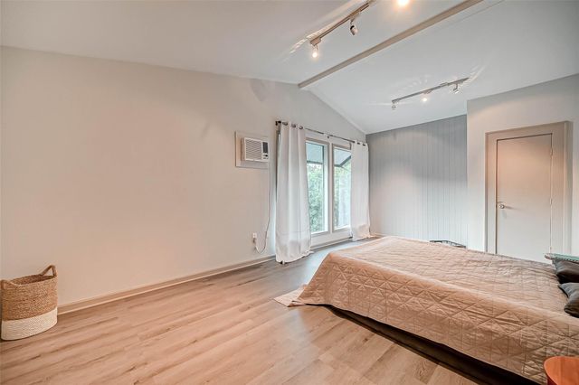 1612 W Alabama Street B, Houston, TX 77006