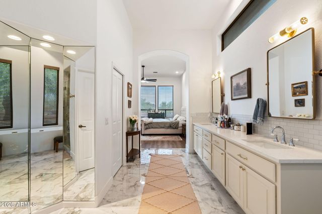 8540 E MCDOWELL Road 46, Mesa, AZ 85207