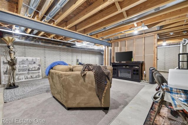 2355 S Sashabaw Road, Ortonville, MI 48462