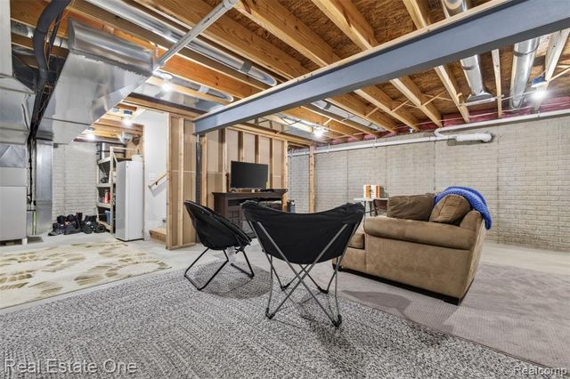 2355 S Sashabaw Road, Ortonville, MI 48462