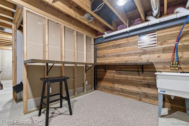 2355 S Sashabaw Road, Ortonville, MI 48462