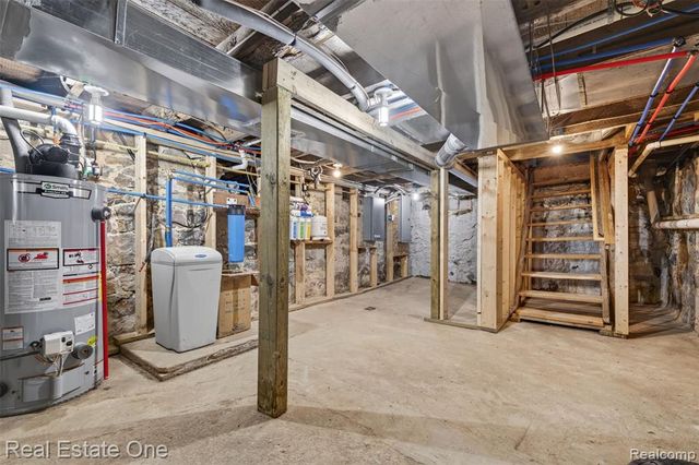 2355 S Sashabaw Road, Ortonville, MI 48462