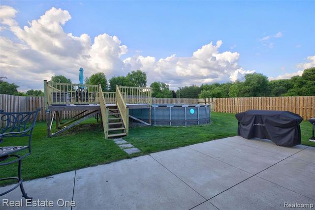2355 S Sashabaw Road, Ortonville, MI 48462