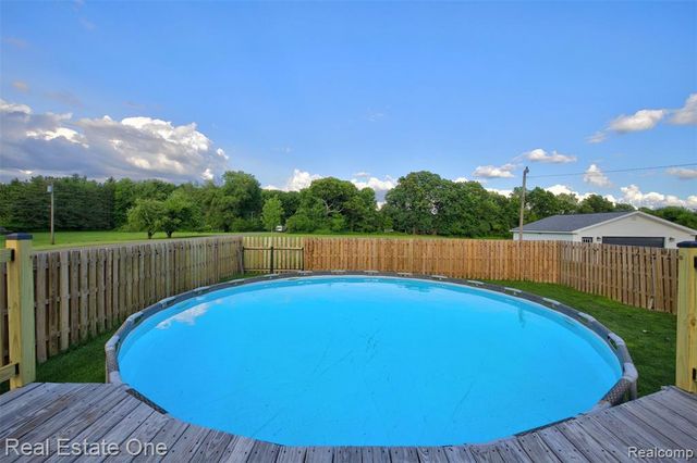 2355 S Sashabaw Road, Ortonville, MI 48462